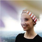 Laureata in scienze e tecniche psicologiche impartisce ripetizioni di italiano e si rende disponibile per aiuto studio